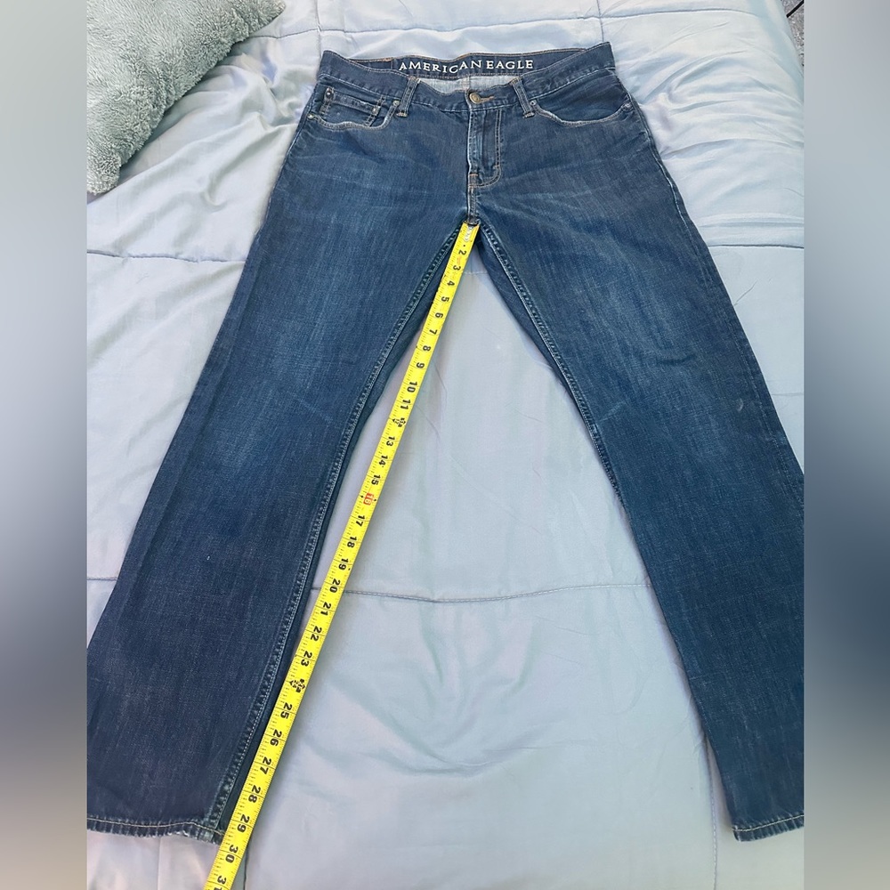 American Eagle original straight jeans. Size 32w and 32 inseam. 100%cotton